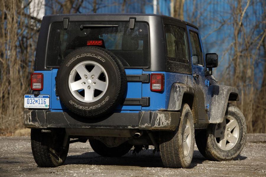  Jeep Wrangler Sport 2012 года  (фото 59 из 60)